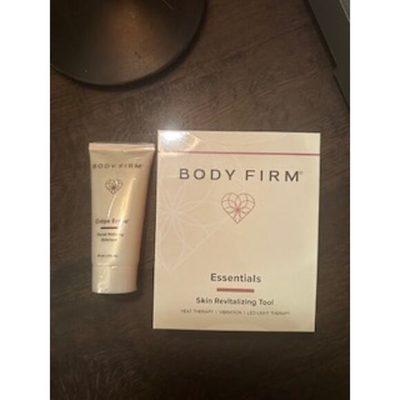 NEW BODY FIRM SKIN REVITALIZING TOOL AND CREPE ERASE FACIAL EXFOLIATOR - Picture 1 of 1